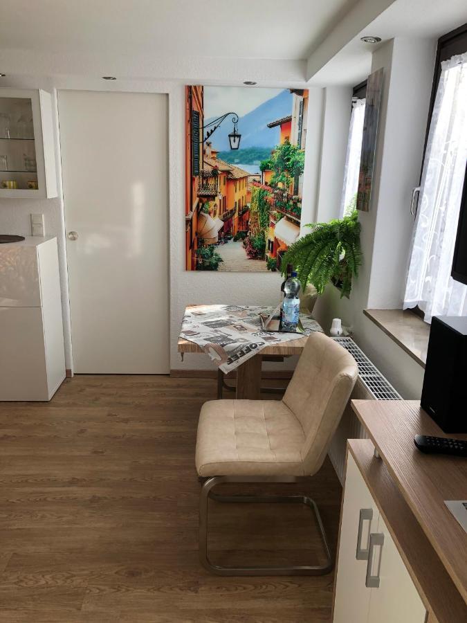Ferienwohnung Apartment Dettum Mit Eigenem Bad, Kochnische Und Wintergarten Exterior photo